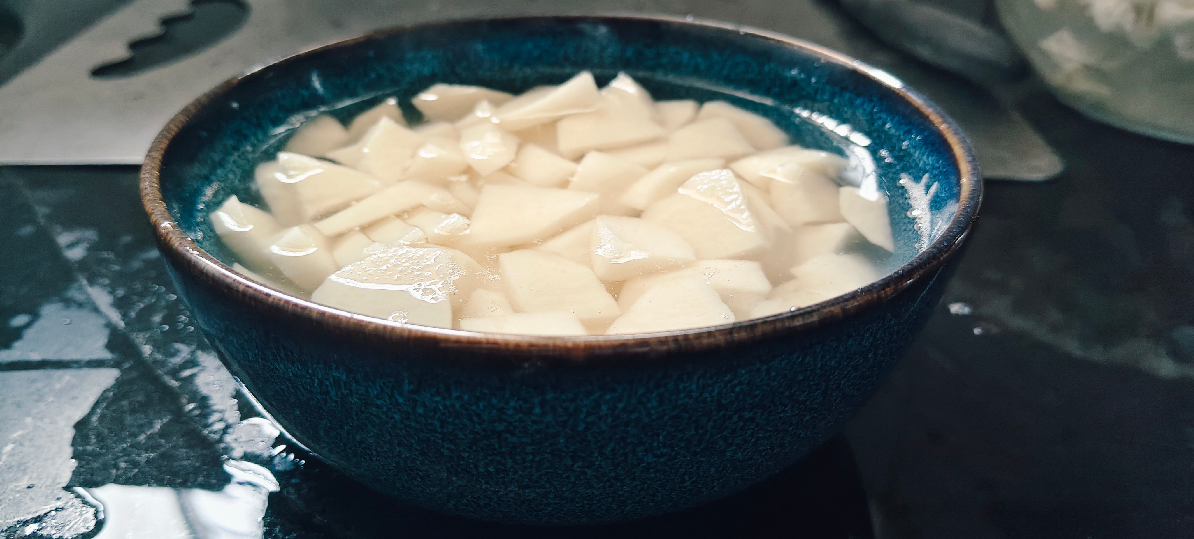 Prepare the potatoes